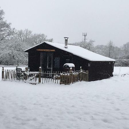 The Old Apple Shed Cosy Heated Cottage In A Meadow Close To The Charming Village Of Bethersden Ashford  Esterno foto