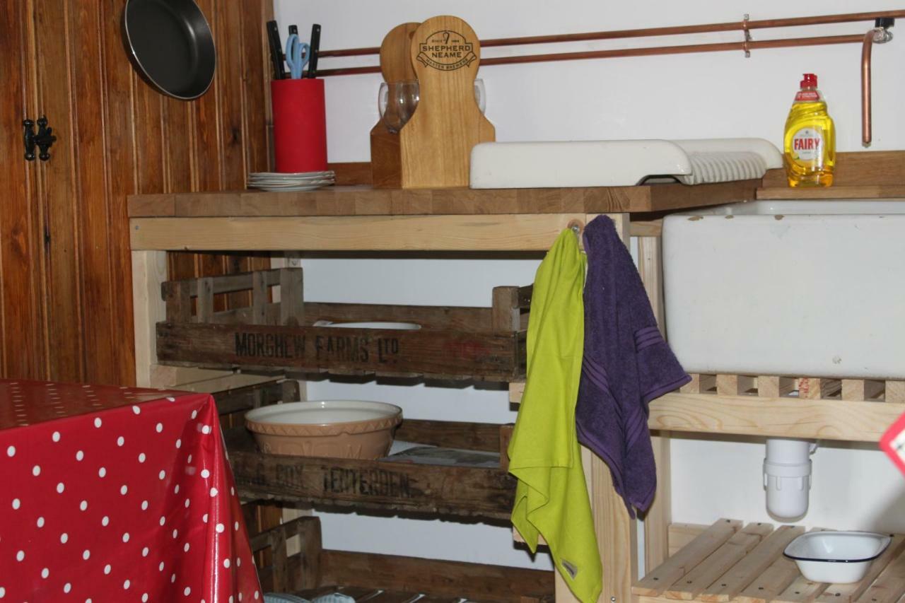 The Old Apple Shed Cosy Heated Cottage In A Meadow Close To The Charming Village Of Bethersden Ashford  Esterno foto